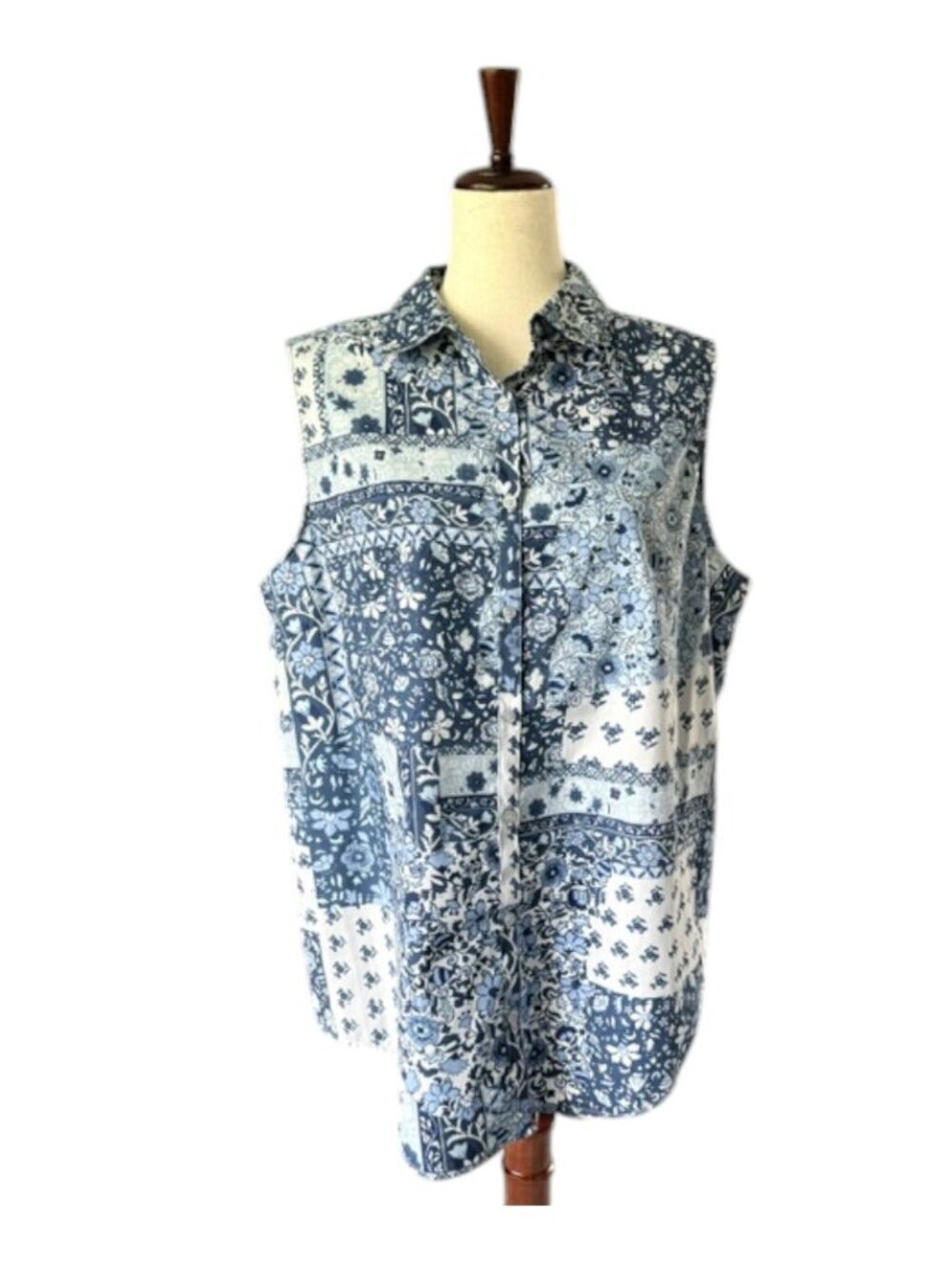 Woman Within Perfect Sleeveless Shirt French Blue Patched Paisley Plus 14/16 NWO - Picture 4 of 16